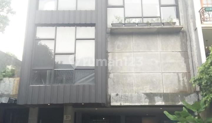 For Sale: Nice Shop House in Cilandak, South Jakarta For Sale: Nice Shop House in Cilandak, South Jakarta