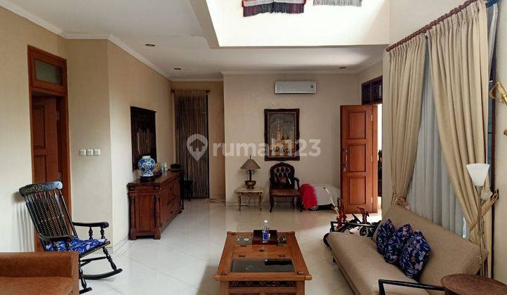 Di Jual Murah Rumah Cantik Semi Furnished Siap Huni di Cluster Bintaro Jaya Sektor 9  2