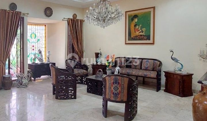 Rumah dijual Butuh Pondok Indah siap huni komplek Jakarta Selatan