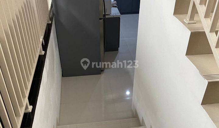 Di Jual Turun Harga Rumah Bagus siap huni dalam Cluster di Kebayoran Residance  2