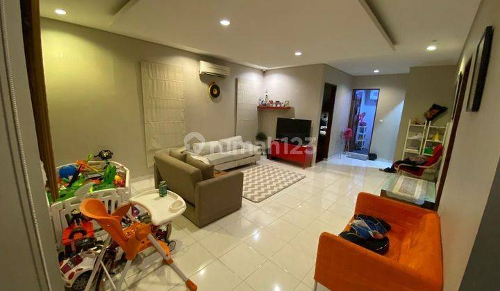 Rumah hoek dijual butuh cepat Siap huni di Cilandak Jakarta Selatan 1