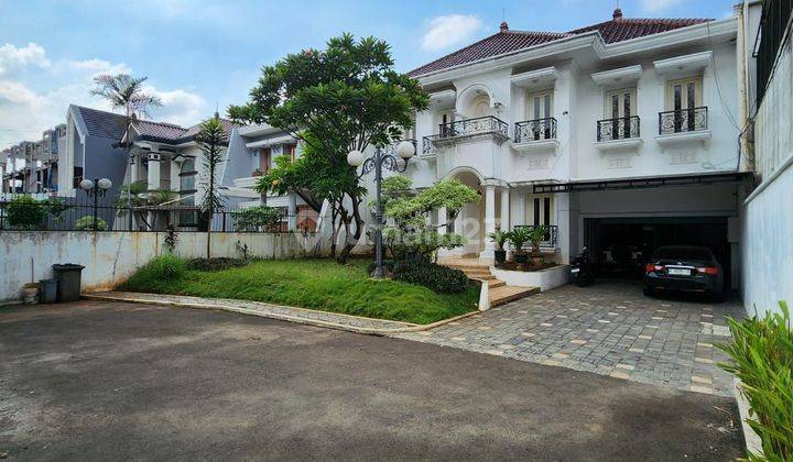 Rumah dijual Cepat Modern Classic siap huni zona perkantoran Jakarta Selatan 1