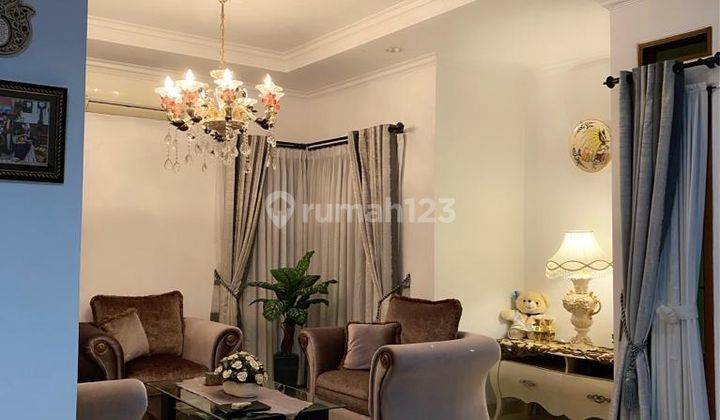 Rumah Furnished Modern di Bintaro Sektor 9, Tangerang Selatan 2