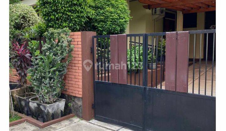 Di Jual Rumah Garden Ada 2 Sisi Depan Di Kebayoran Lama Jakarta Selatan 2