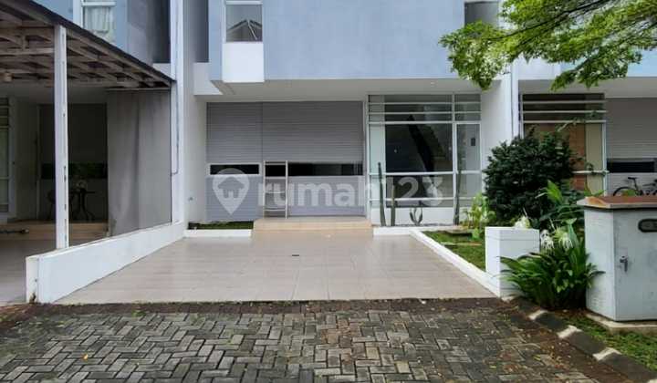 Rumah 2 Lantai Siap Huni Dekat Stasiun dan Tol