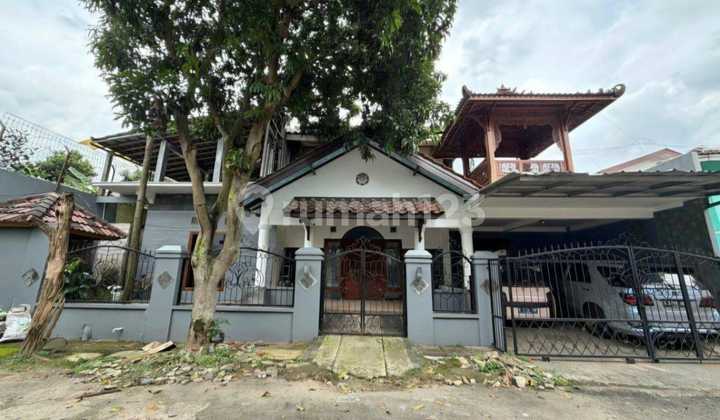 Rumah 2 Lantai Dekat dengan Stasiun dan Tol