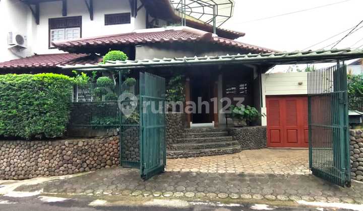 Rumah Hoek Lingkungan Asri Dan Tenang Di Bintaro Jaya Sektor 2