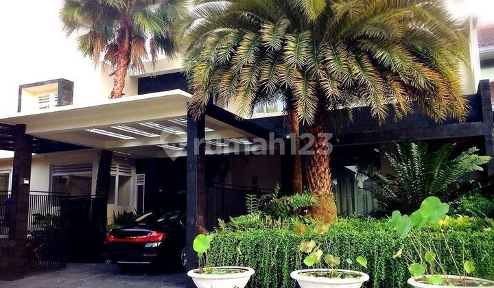 A Spacious and Beautiful House in a Premium Housing Estate in Cirendeu 2