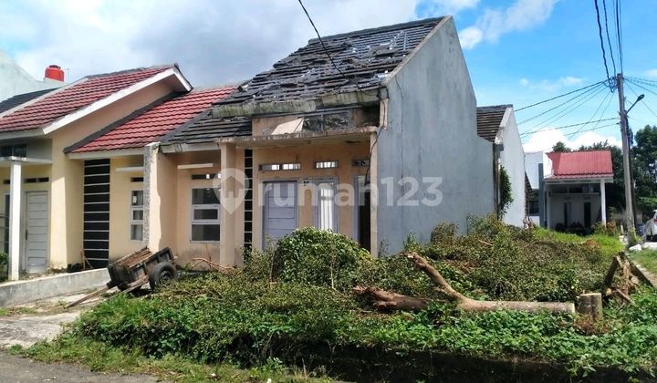 Dijual Rumah Dengan Lahan Luas 108m Dgn Kondisi Butuh Renovasi. 2
