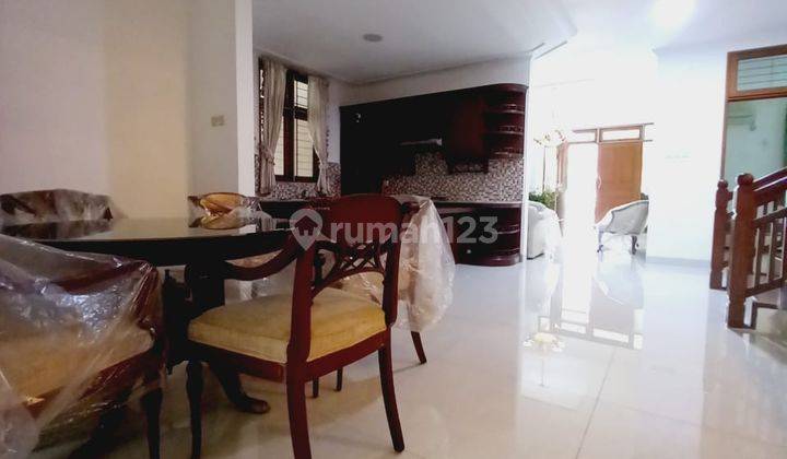 Rumah Bagus Disewakan Segera  7