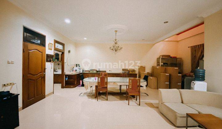 House Euoropa Style Terawat Dan Rapih Jual Cepat  1