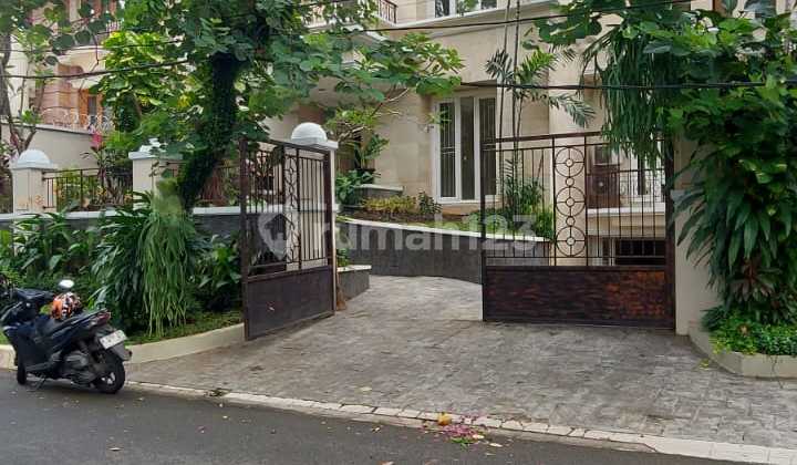 American Clasik House Pondok Indah