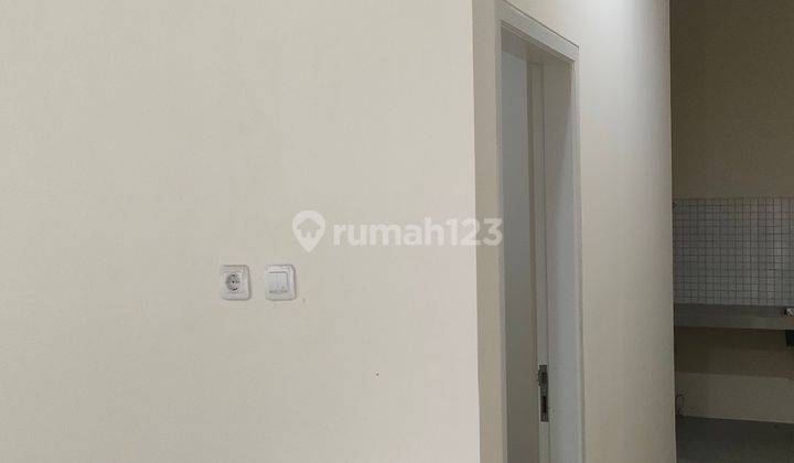 Rumah 3 lantai Harga 1 lantai  2