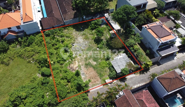 Freehold Land 1024 m2 in Kerobokan, Bali Near shortcut umalas 2
