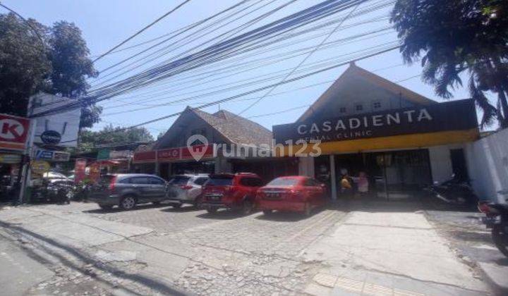 Dijual Rumah Tinggal dan Tempat Usaha di Jl Cihampelas, Bandung 1