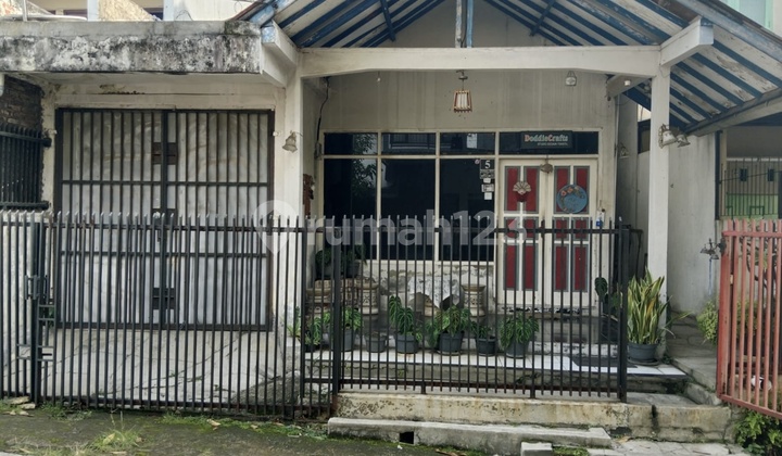 For Sale: House on Kertasari Street, Arcamanik, Bandung