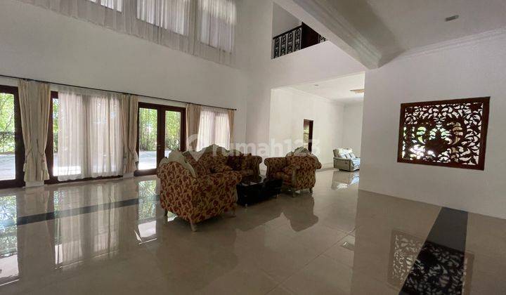 For Rent Modern Classic House In Villa Panbil, Batam  2