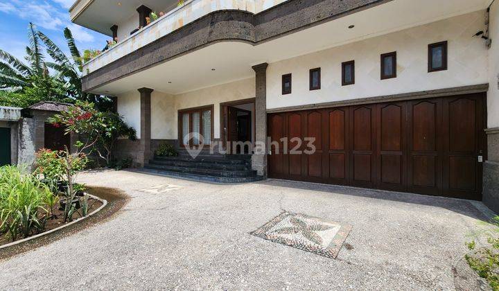 For Sale Big House With Pool in Renon, Denpasar 2