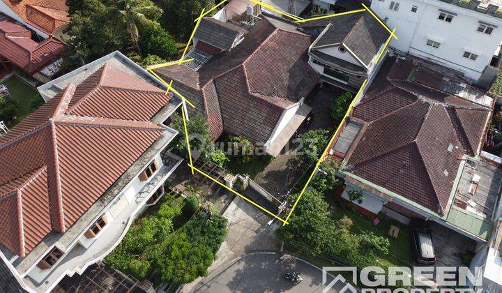 Dijual: Rumah Klasik di Gegerkalong, Bandung 1