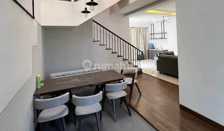 Rumah 2 Lantai With Furniture di Royal Bay, Batam Centre 2