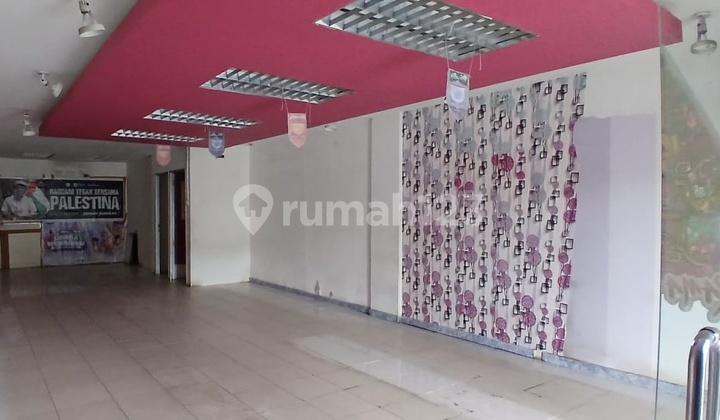 For Rent Ruko 3 Lantai Dekat Nagoya Hill, Batam For Rent Ruko 3 Lantai Dekat Nagoya Hill, Batam