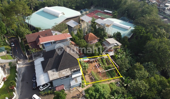 For Sale 400 M2 Land In Cisitu Valley, Dago, Bandung