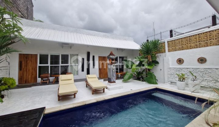 For Rent 3 Bedrooms Villa In Tumbak Bayuh