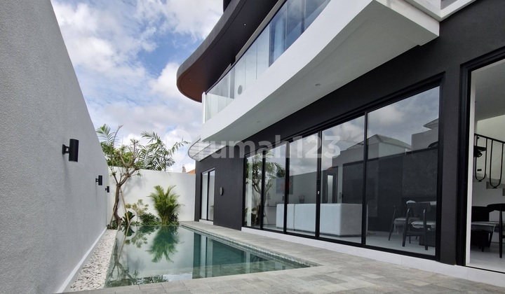 For Sale Brand New Villa 3 Bedoom Tumbak Bayuh, Bali