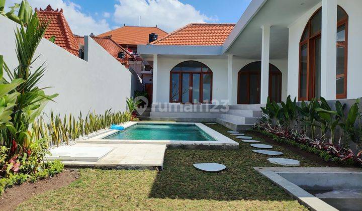 For Rent Brand New 3 Bedrooms Villa In Pererenan 1