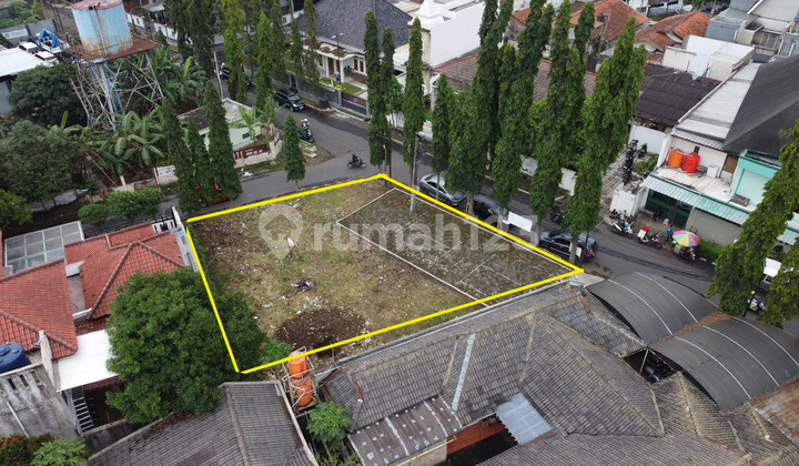 Land Hook in Front of Mosque in Arcamanik Endah, Bandung