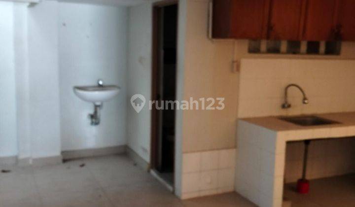 RUMAH MURAH, SIAP HUNI, 1 1/2 LANTAI, RAPI 3 KAMAR DI SUMMARECON  KELAPA GADING  JAKARTA UTARA 2