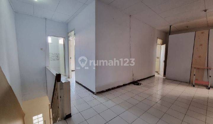 RUMAH MURAH, 2 LANTAI, SIAP HUNI, 3 KAMAR, DI TAMAN RATU JAKARTA BARAT 2