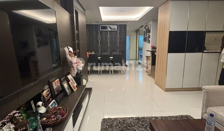 Apartemen Mewah , 3+1 Kamar, Dekat Mall Moi, Full Purnished, Lantai Sedang, Private Lift Di Gading Resort Resident Moi Kelapa Gading Jakarta Utara (retha)