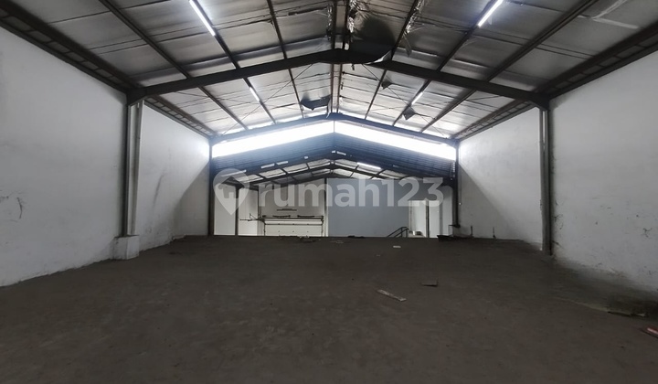 Warehouse for Rent, Ready to Occupy, Strategic Location, Flood-Free in Bizpark Pulo Gadung, East Jakarta. Warehouse for Rent, Ready to Occupy, Strategic Location, Flood-Free in Bizpark Pulo Gadung, East Jakarta.