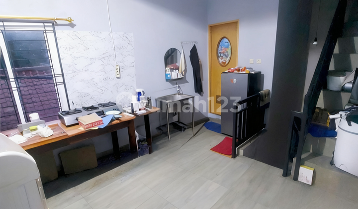 Ruko Murah, 3 Lantai,Bebas Banjir, Strategis,Cocok untuk Toko, Klinik, Kantor Dll di Cempaka Putih Jakarta Pusat ( Sul )