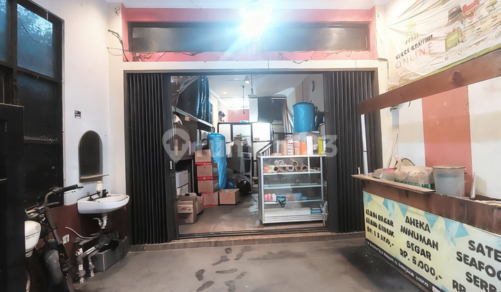 Affordable Shop House, 3 Floors, Flood-Free, Strategic, Suitable for Shops, Clinics, Offices, etc. in Cempaka Putih, Central Jakarta (Sul) 2