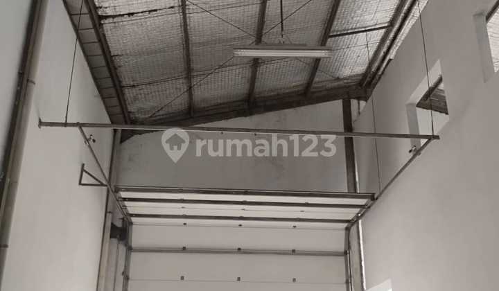 Warehouse for Rent, Ready to Occupy, Strategic Location, Flood-Free in Bizpark Pulo Gadung, East Jakarta. Warehouse for Rent, Ready to Occupy, Strategic Location, Flood-Free in Bizpark Pulo Gadung, East Jakarta.