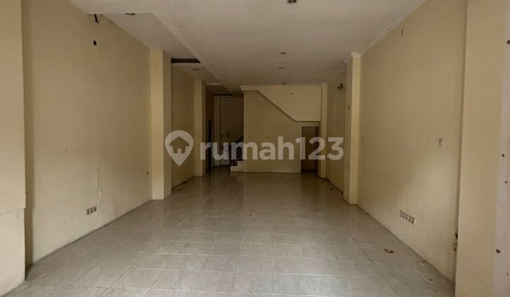 Strategic Shop House, 4 Floors, Premium Area, Close to Public Facilities, Suitable for Shop, Clinic, Office, etc. in Tebet, South Jakarta (Len) 2