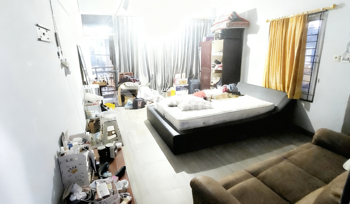 Ruko Murah, 3 Lantai, Siap Huni,Bebas Banjir , Cocok untuk Toko,Klinik , Kantor Dll di Cempaka Putih Utara Jakarta Pusat ( Sul )