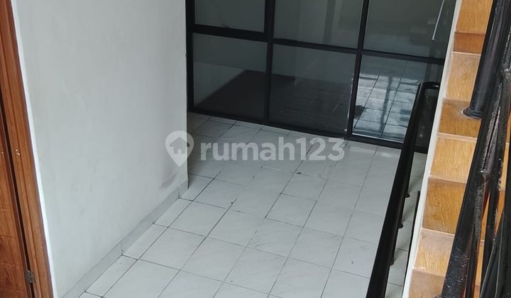 Ruko Strategis, Komplek Ruko, 4 Lantai, Bebas Banjir , Cocok untuk Kantor Dll di Kalimalang Jajarta Timur ( Nono )
