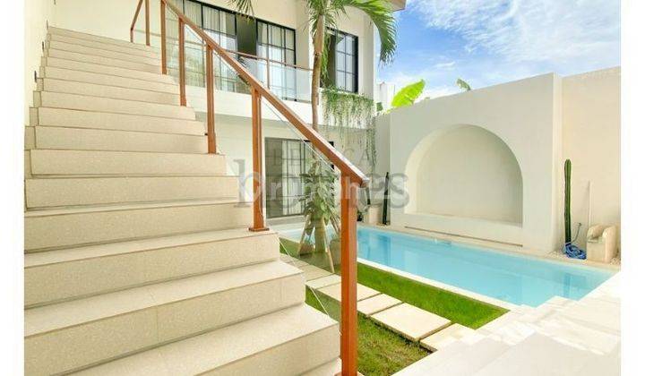 Villa 2 Lantai Furnished SHM di Sanur, Denpasar
