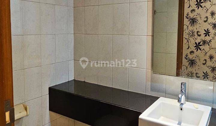 Dijual Apartment Sahid Sudirman 2BR Fully Furnished Good Condition 2