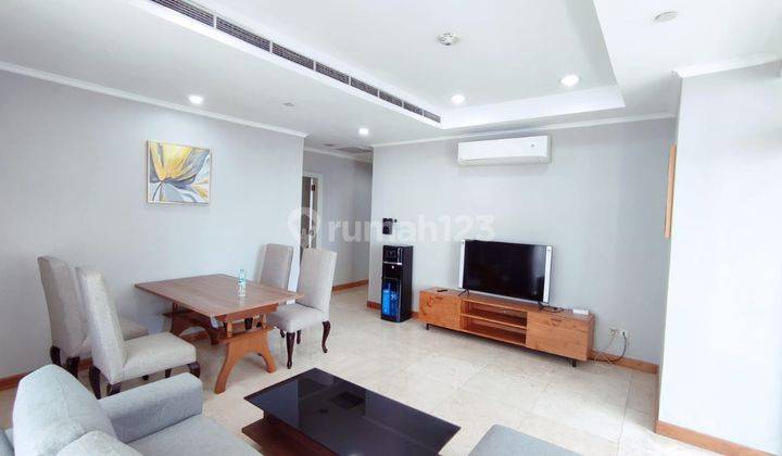 Sewa Apartemen Istana Sahid Sudirman 3 Kamar Tidur Furnished 2