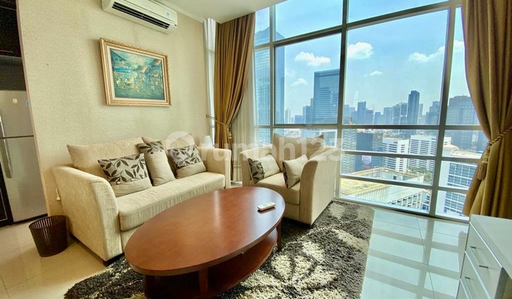 Jual Apartment Sahid Sudirman 2 Kamar Tidur Furnished Good Condition