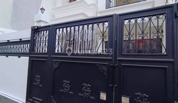Rumah Baru Siap Huni di Jakarta Barat.dekat Senayan,Permata Hijau 2