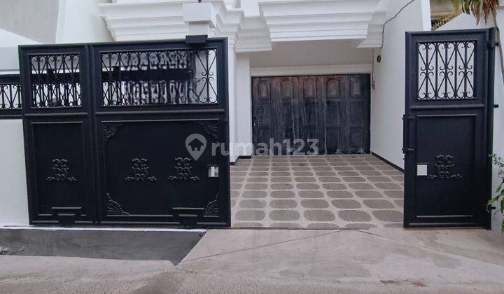 Rumah Mewah Di Kebon Jeruk Dkt Pusat Bisnis Senayan,permata Hijau 2