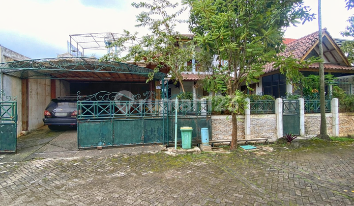 Dijual Rumah 2 LT di Taman Rempoa Indah - LT 398 M²