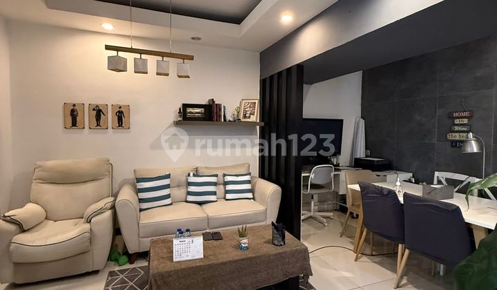 Dijual Cepat Rumah Mewah 2 Lantai di Emerald Sektor 9 Bintaro