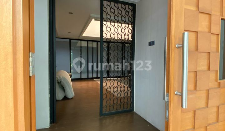 Dijual Rumah Modern Siap Huni di Kebayoran Bintaro Sek 7 2