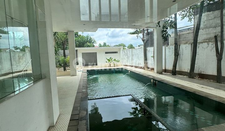 Quick Sale 5-Story House. Land Area 1811 M2 In Bintaro Sector 5